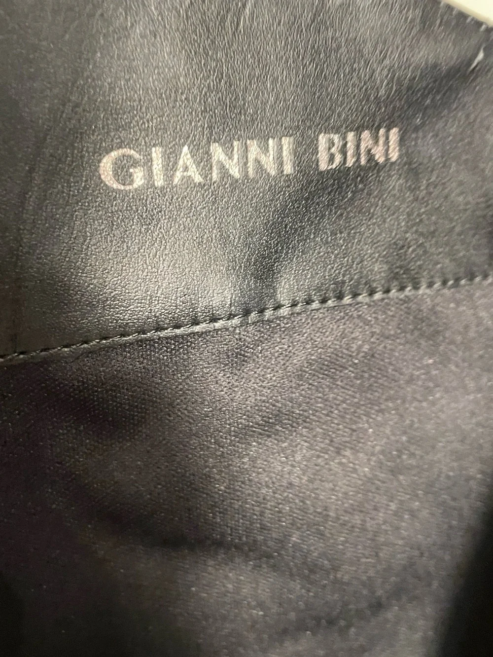 Gianni Bini Embroidered Back Black Leather Full Zip Knee High Riding Boots 6M